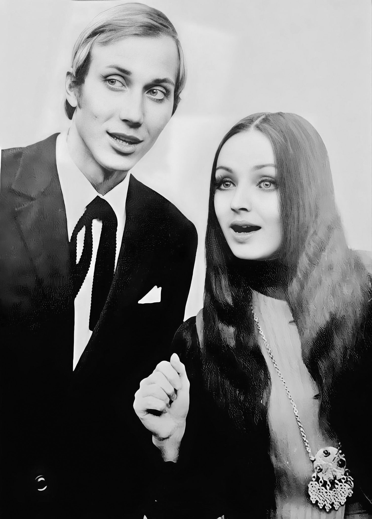 555893900_32537488552517296_4301274120381019444_n.jpg (484 KB)